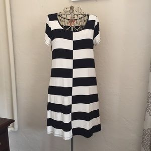 Fits like a small IMO